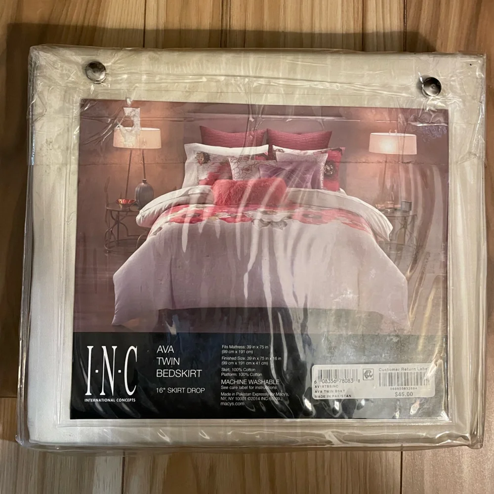 NWT INC Ava Twin Bedskirt 16” 100% cotton Ivory